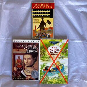 Children's Books LOT of 2 - Catherine Called Birdy & Tunes for Bears - Paperback